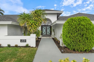 12725 Kingsway Rd, Wellington, FL 33414