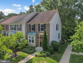 8847 Manahan Dr, Ellicott City, MD 21043