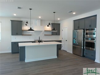 108 Sweetwood Cir, Bloomingdale, GA 31302