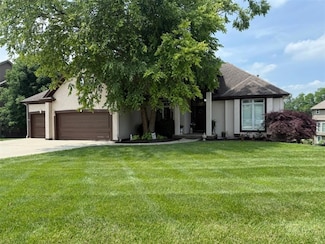 10013 NW Crooked Rd, Kansas City, MO 64152