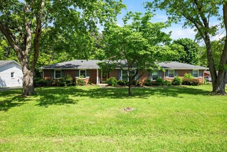 1403 Manor Rd, Columbia, TN 38401