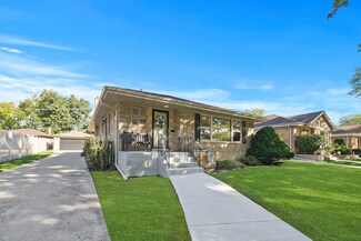 10634 Fleet St, Westchester, IL 60154