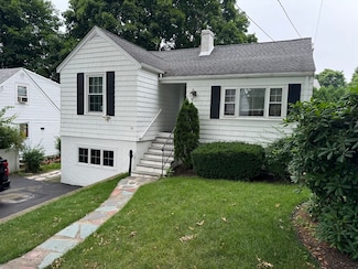 16 Colburn St Unit 1, Westwood, MA 02090