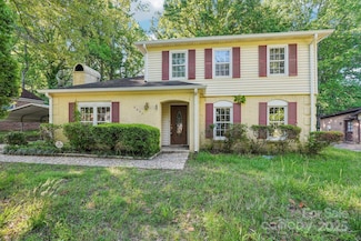 6807 Woodfield Dr, Charlotte, NC 28215