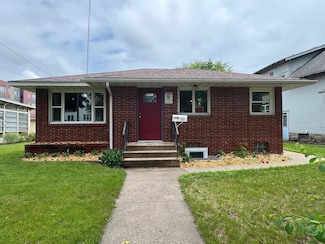 348 6th Ave S, Saint Cloud, MN 56301
