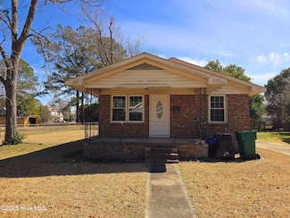 106 Beech St, Williamston, NC 27892