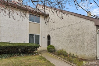 113 Thoreau Dr, Plainsboro, NJ 08536