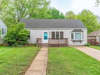2924 S 29th St, Saint Joseph, MO 64503