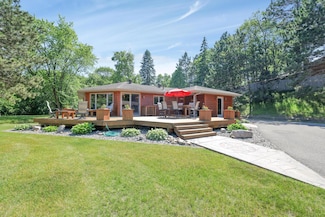 216 Summit Ave E, Walker, MN 56484