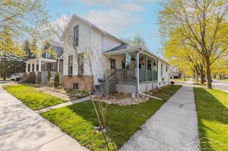 1100 Mercer St, Essexville, MI 48732