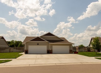 12148 W 33rd St N, Wichita, KS 67205