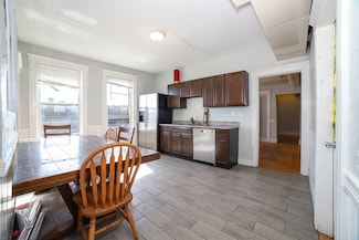 481 Cambridge St Unit 2, Worcester, MA 01610