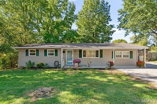 107 Howard Dr, Belleville, IL 62223