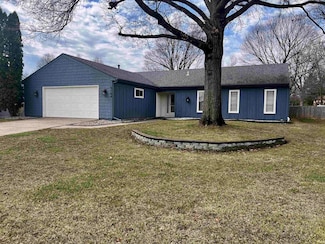 5104 Binford Ln, Fort Wayne, IN 46804