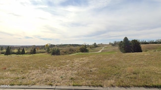2166 Par Dr, South McLean, ND 58577