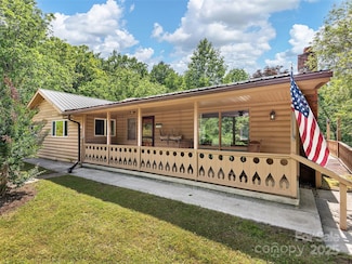 185 Indian Springs Rd, Clyde, NC 28721
