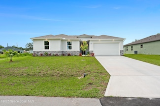 231 Sarah Rd SW, Palm Bay, FL 32908