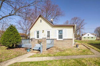 909 Plain St, La Porte, IN 46350