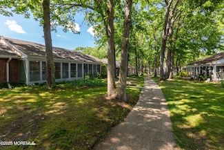 65C Dorchester Dr, Lakewood, NJ 08701
