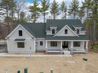 14 Commander's Helm, Laconia, NH 03246