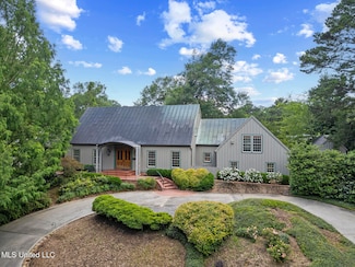 3651 Woodward Place, Jackson, MS 39216