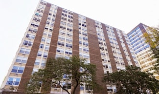 3033 N Sheridan Rd Unit 1105, Chicago, IL 60657