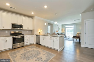 21004 Rocky Knoll Square Unit 303, Ashburn, VA 20147