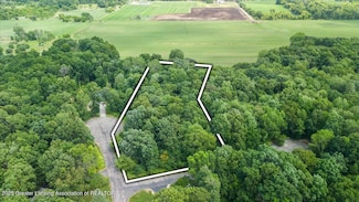 5675 Iosco Mountain Rd, Gregory, MI 48137