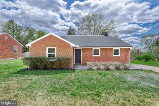 2166 Ridgewood Rd, York, PA 17406