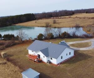 8750 Deerfield R Rd, Mountain Grove, MO 65711