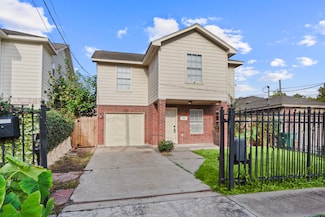 2106 Nettleton St, Houston, TX 77004