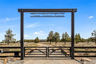 66920 Fryrear Rd, Bend, OR 97703