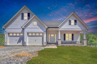 726 Ambler Ln, Salem, VA 24153