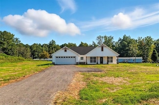 14943 Alabama 46, Heflin, AL 36264