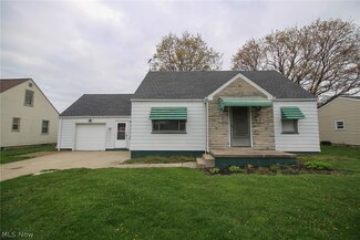 215 Omar St, Struthers, OH 44471