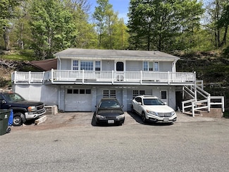206 E Village Rd, Tuxedo Park, NY 10987