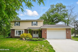 2357 London Dr, Lima, OH 45805