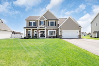 8 Giovanni Ln, Hilton, NY 14468