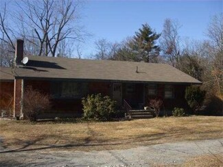 305 Rutland St, Carlisle, MA 01741