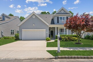 35 Daffodil Dr, Tuckerton, NJ 08087