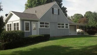 705 Clay St, Oregon, IL 61061
