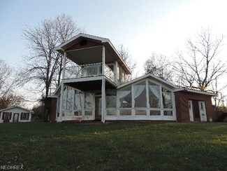 549 Old Stone Ridge Rd, Ripley, WV 25271