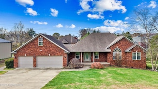 239 Village Circle Dr, Shepherdsville, KY 40165