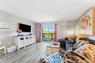 2954 Vineyards Pkwy Unit 4, Branson, MO 65616