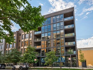 1018 N Larrabee St Unit 2S, Chicago, IL 60610