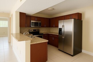 351 Palm Way Unit 201, Pembroke Pines, FL 33025