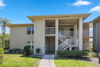 22 Lake Vista Trail Unit 207, Port Saint Lucie, FL 34952