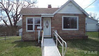 1438 E Paris Ave, Peoria, IL 61603