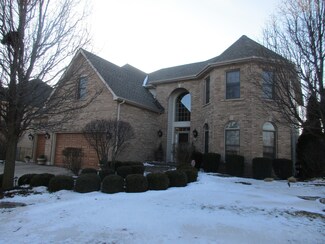 13302 Rosewood Ln, Plainfield, IL 60585