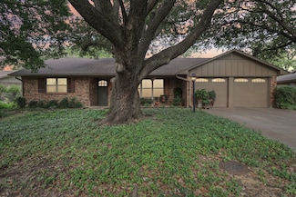 1113 Stanley St, Denton, TX 76201
